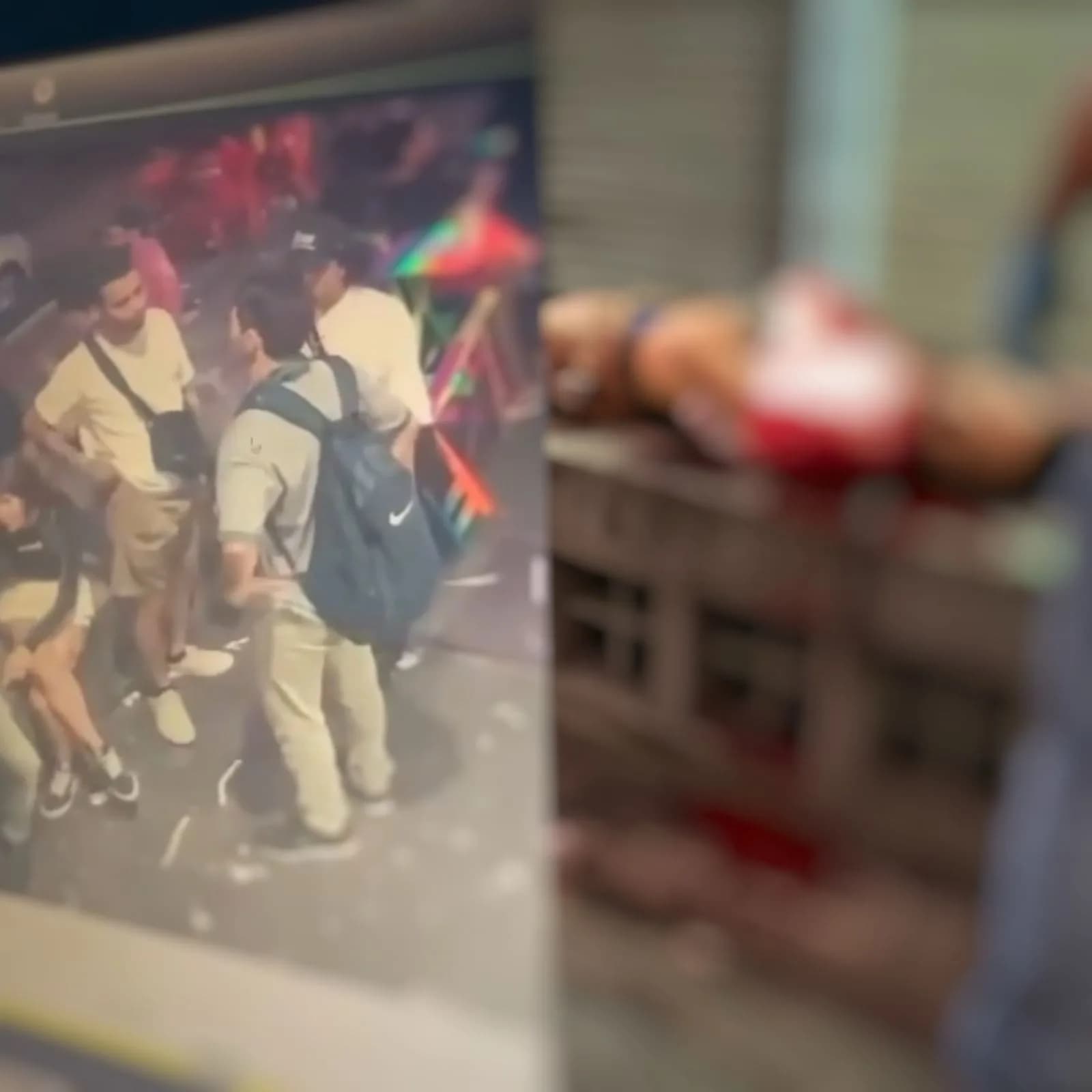 VÍDEOS: Funcionário de bar mata homem a facada após briga por conta de R$16