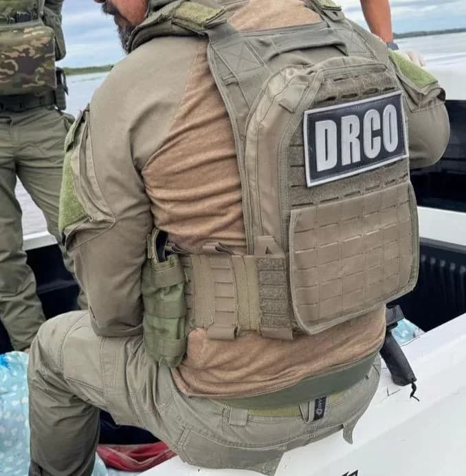 Integrante de facção suspeito de estuprar adolescente de 13 anos é morto em confronto com a polícia no Amazonas