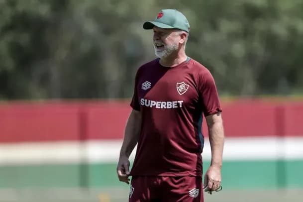 Grêmio faz contatos e pode anunciar Mano Menezes como novo técnico