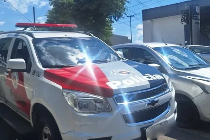 Policiais em serviço no Carnaval são presos suspeitos de estuprar foliã em viatura