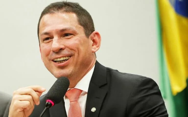 EXCLUSIVA: “Se fosse hoje, eu não teria sido vice”, diz Marcelo Ramos sobre arrependimento de aliança com Eduardo Braga em 2017
