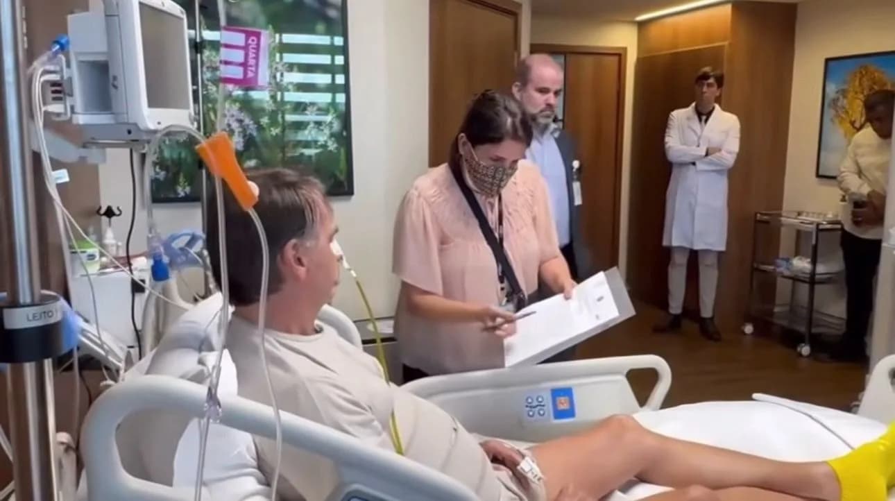 Live com Bolsonaro mostrou que ex-presidente estava em “condições” para ser intimado, justifica STF