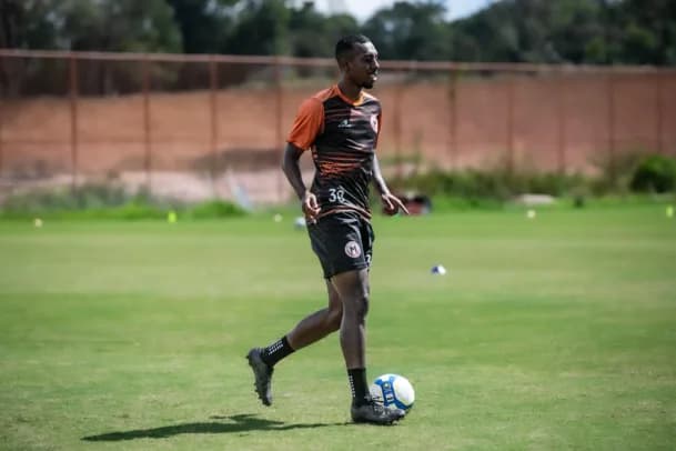 Manauara anuncia volante e chega a 6 reforços para a Série D