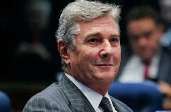 Moraes determina prisão do ex-presidente Fernando Collor