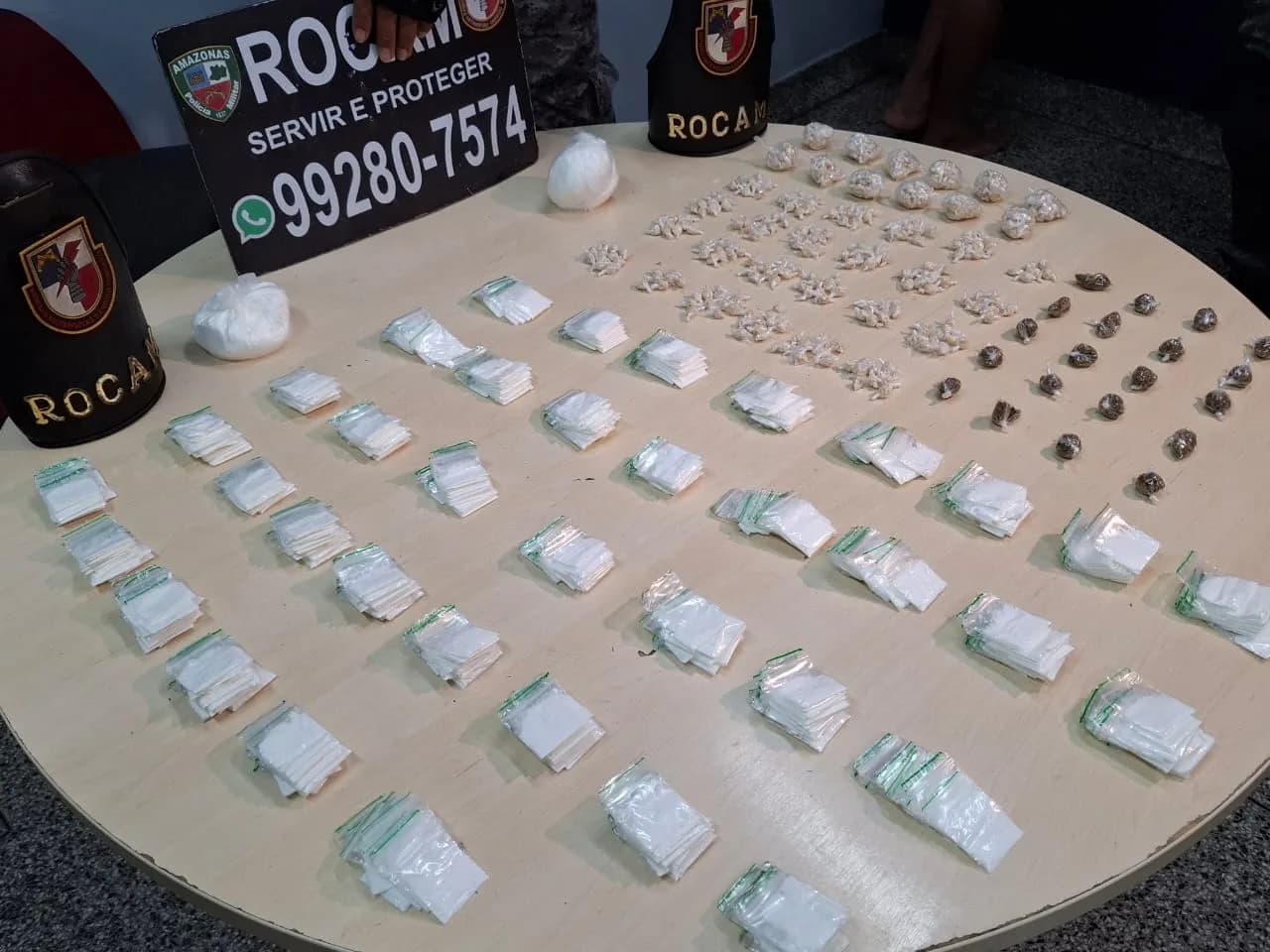 Suspeito é preso com drogas durante patrulhamento da ROCAM no bairro Tarumã