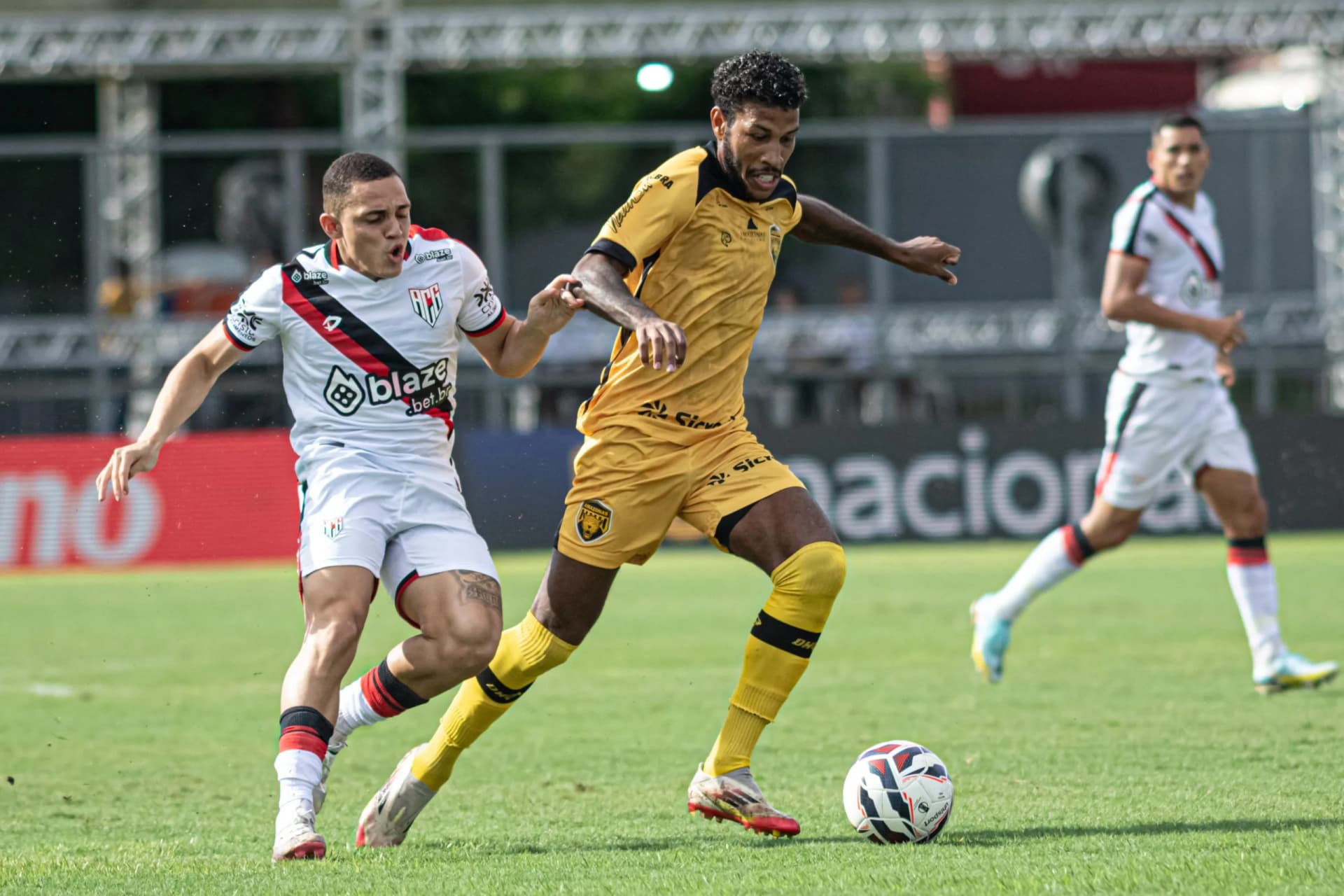 Série B: Amazonas FC empata em 1 a 1 com o Atlético-GO em Manaus
