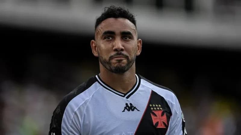 Advogada denuncia Payet, do Vasco, por agressões e mostra hematomas