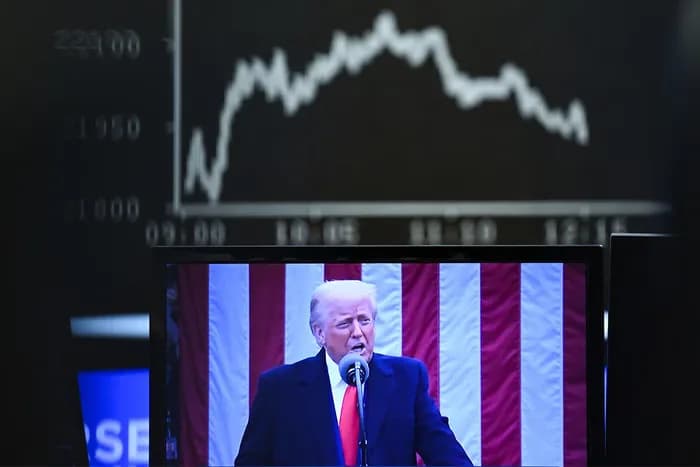 Apple, Tesla e outras empresas de tecnologia sofrem com “tarifaço” de Trump; entenda
