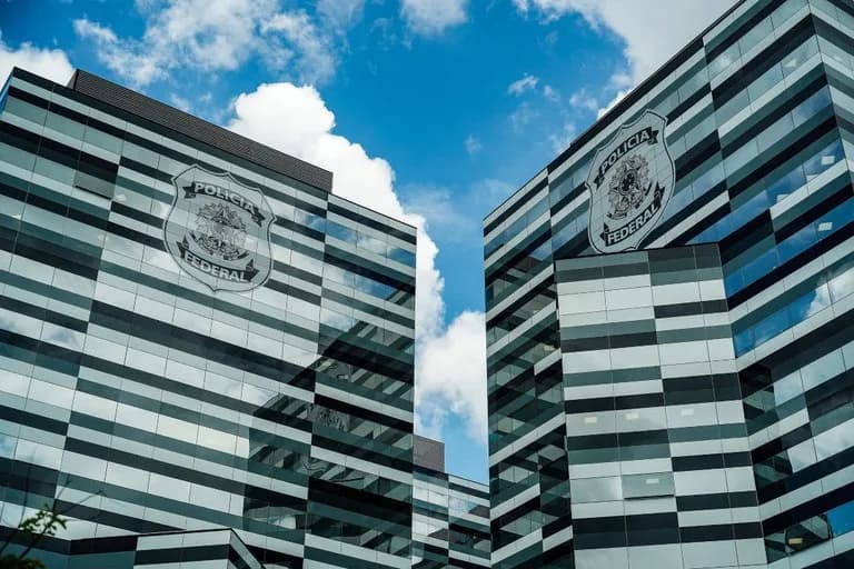PF apreende R$ 51,6 milhões em bens ligados a crimes eleitorais