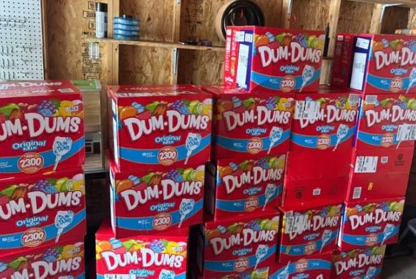 70 mil pirulitos: americana tem prejuízo de US$ 4 mil feito por seu filho de 8 anos