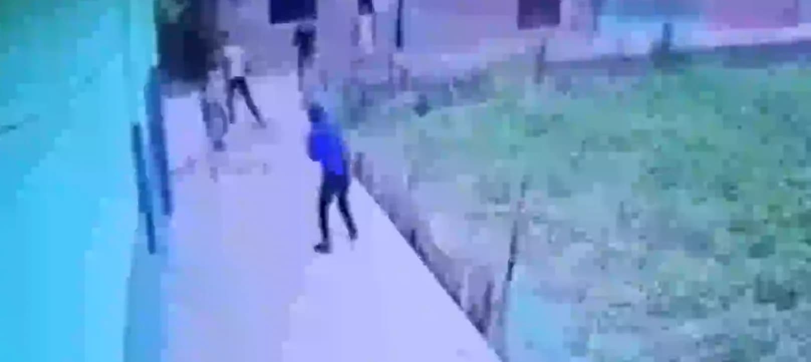 IMAGENS FORTES: Família rejeita namoro e jovem ateia fogo ao próprio corpo