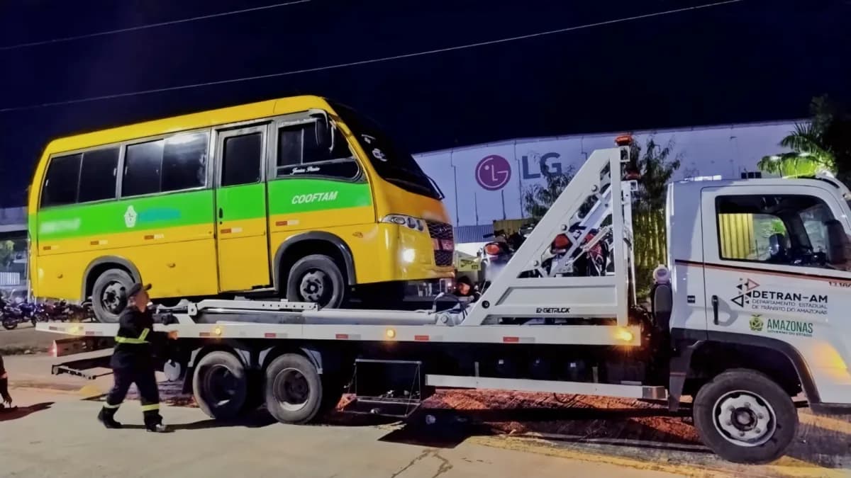 Sem CNH e embriagado, motorista de ‘amarelinho’ é preso em Manaus