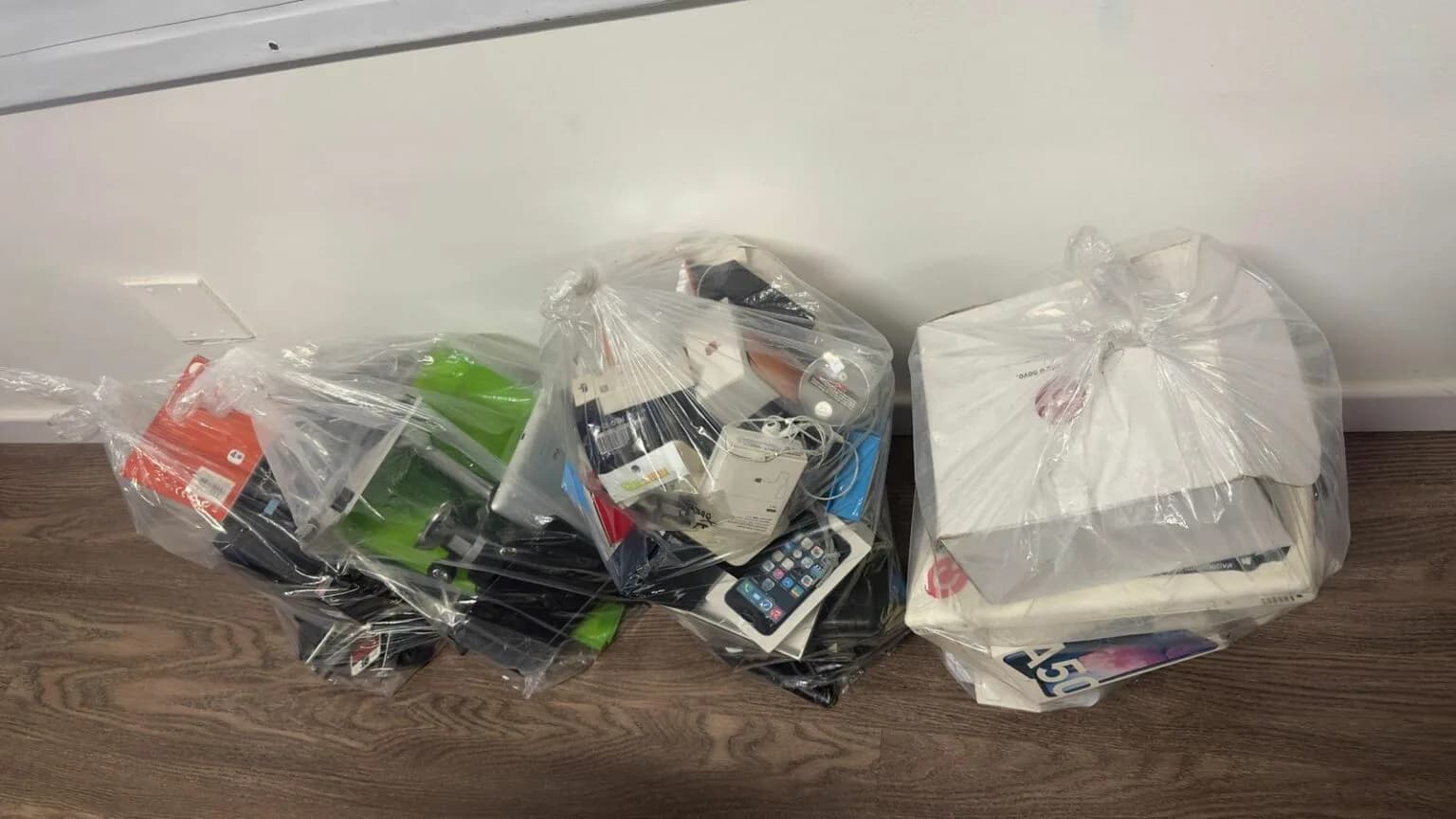 Proprietário de assistência técnica é detido com celular roubado em Manaus