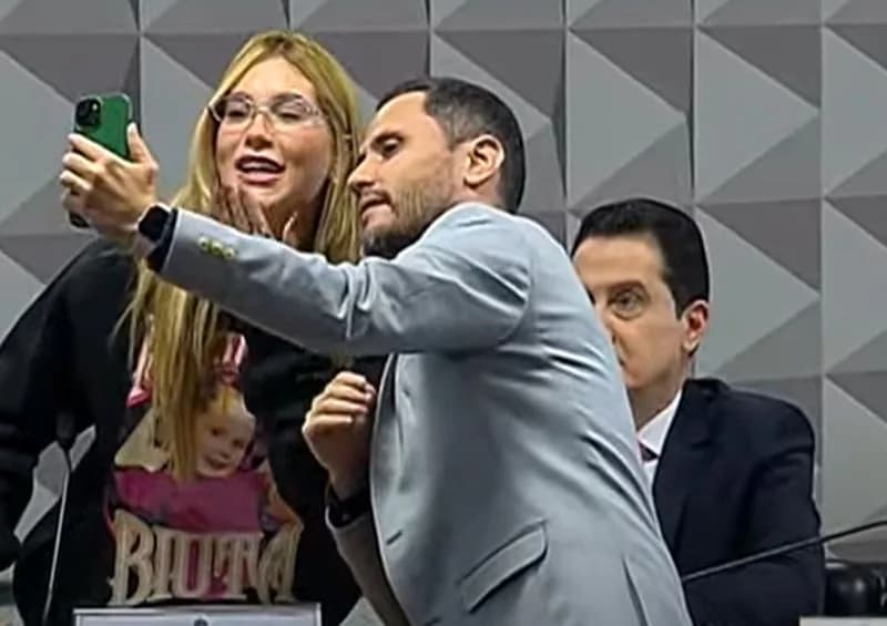 VÍDEO: Senador pede vídeo para Virgínia durante CPI das Bets: “Manda um abraço pra minha esposa e minha filha”
