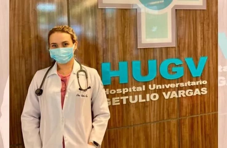 VÍDEO: Falsa médica que atendeu crianças autistas é presa em Manaus
