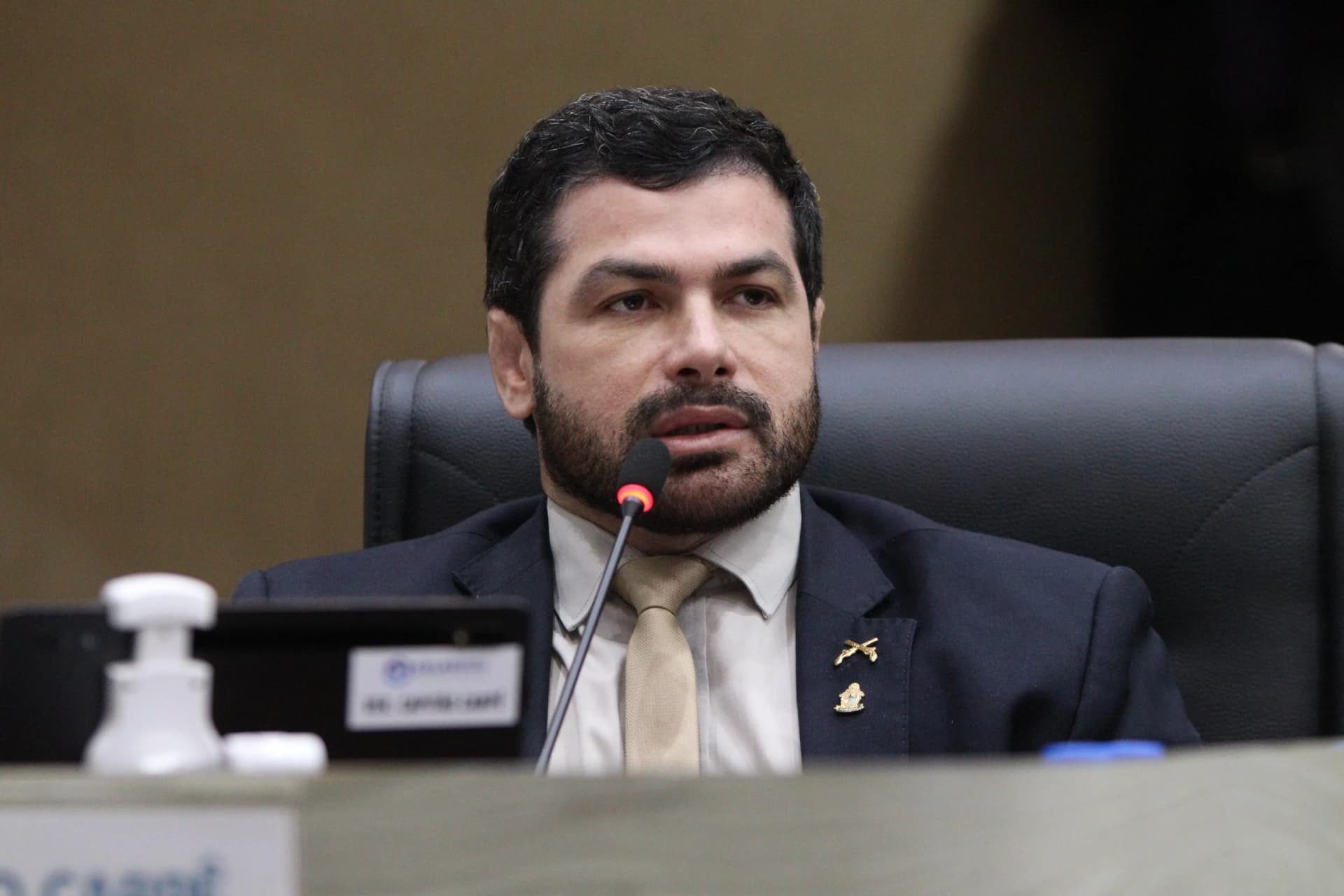 “Prefeitura quer burocratizar direito dos idosos”, diz Capitão Carpê ao criticar nova carteirinha do transporte público