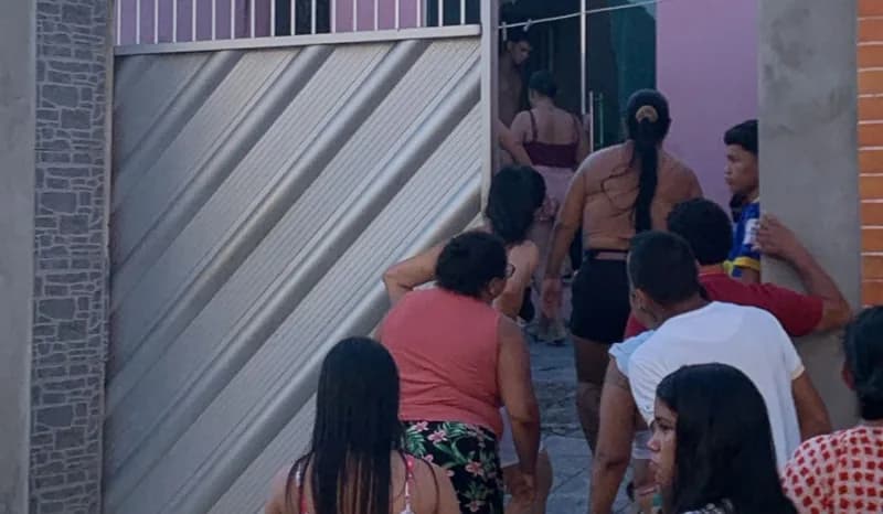 Homem é baleado na porta de casa no São Jorge