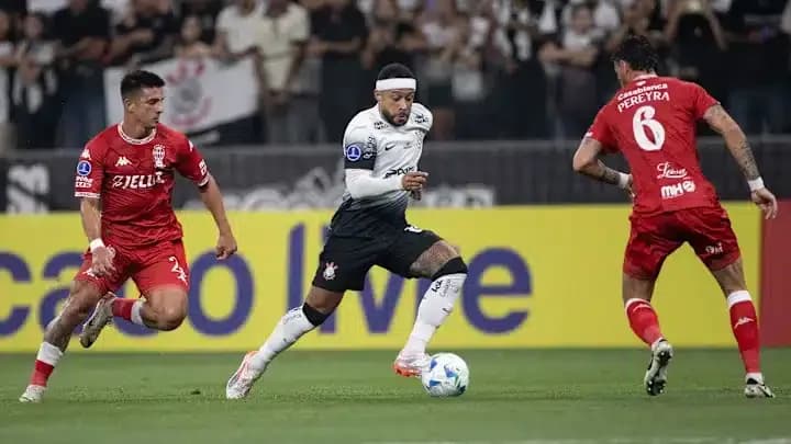 Corinthians faz jogo decisivo contra o Huracán na Sul-Americana