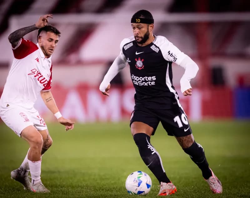 Corinthians é batido pelo Huracán e está fora da Sul-Americana
