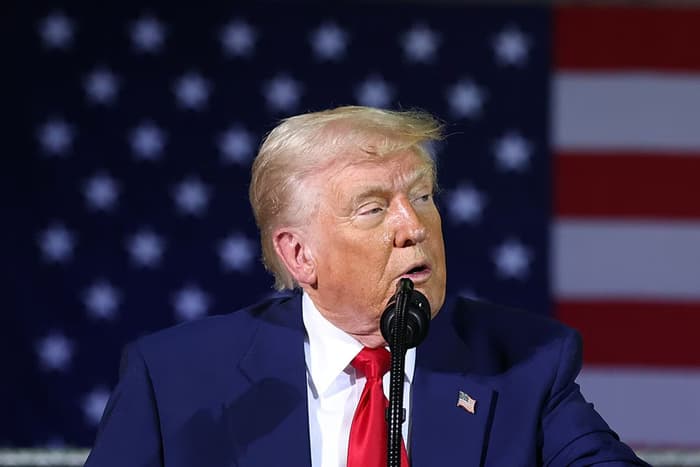 Senadores democratas criticam Trump por tarifas contra o Brasil: “Abuso de poder”