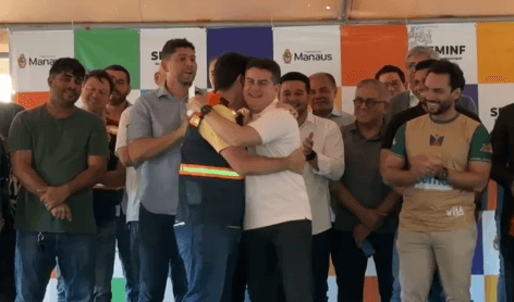 Renato Jr. exalta David Almeida: “Prefeito macho e trabalhador que enfrenta desafios”