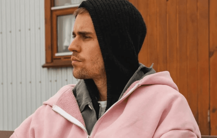 Justin Bieber desabafa sobre saúde mental e problemas com raiva