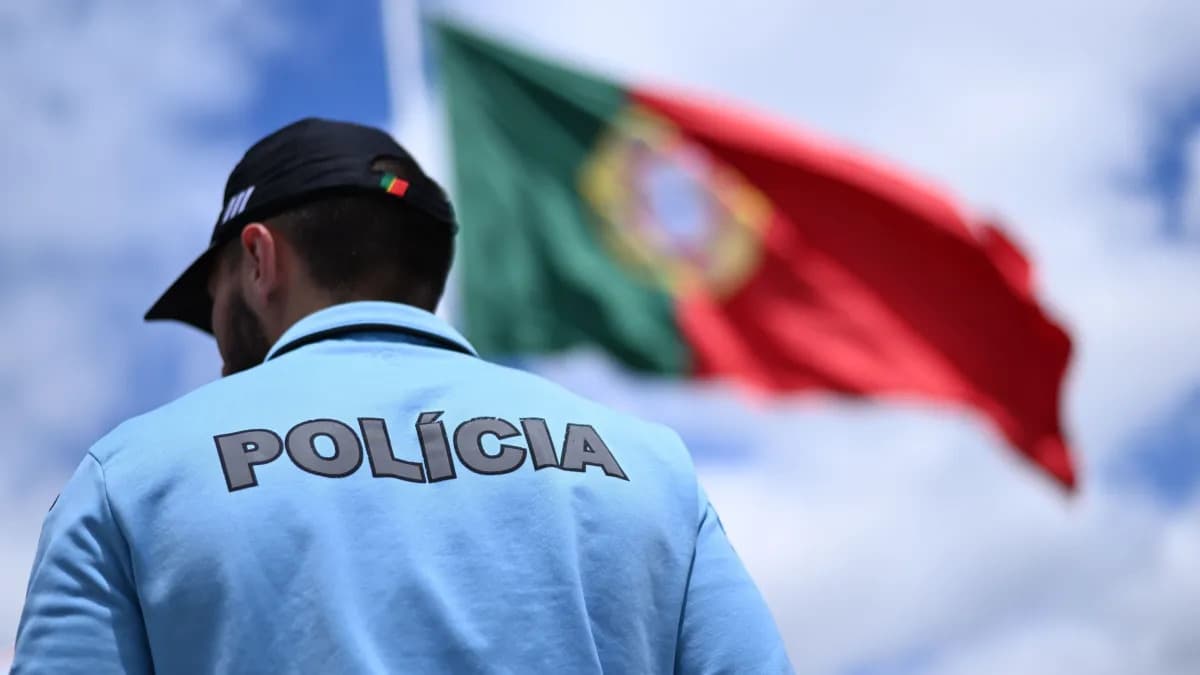 Homem que ofereceu dinheiro por “cabeças” de brasileiros em Portugal é preso pela polícia