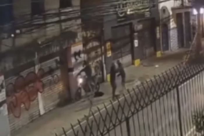 VÍDEO: Entregador é baleado após reagir a assalto no Rio de Janeiro