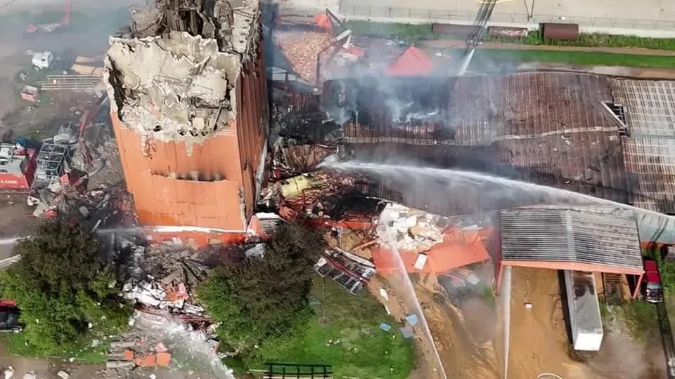 VÍDEO: Explosão na usina de fábrica deixa 3 mortos nos Estados Unidos; dois são menores de idade