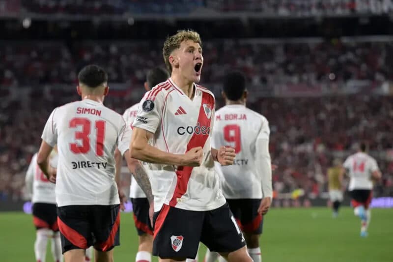 Flamengo tem interesse no atacante Colidio, destaque do River Plate