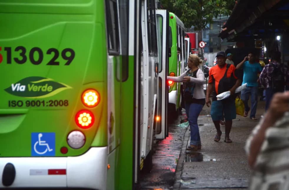 Prefeitura de Manaus informa desvio de itinerário da linha de ônibus 611