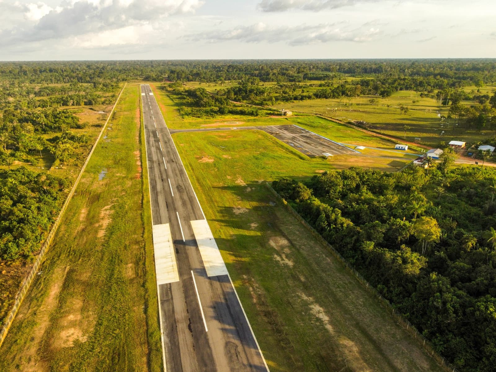 Governo inaugura aeroporto reformado em Fonte Boa e amplia conexão aérea pelo Amazonas