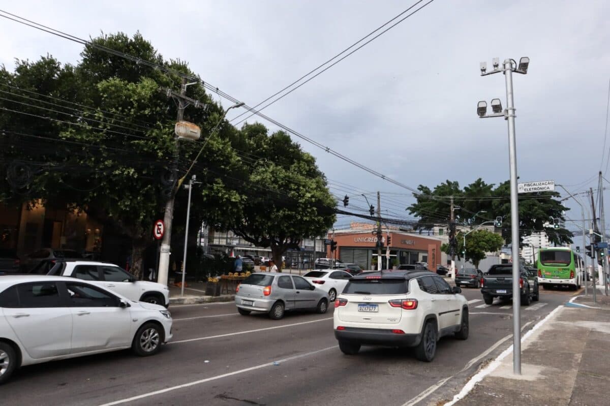 Novos radares de fiscalização de trânsito começam a funcionar em Manaus; veja os locais