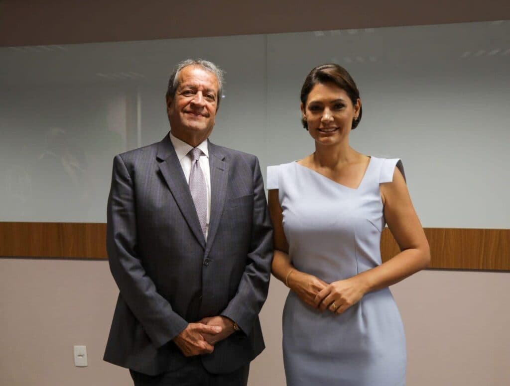 Bolsonaro decidirá se Michelle será candidata, diz Valdemar