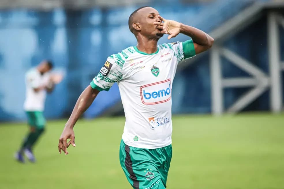 Luís Fernando volta ao Manaus FC para fortalecer a defesa na Série D