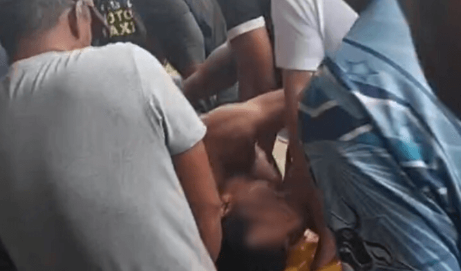 Carro de ex-vereador sofre atentado de pistoleiros em Iranduba; passageiro é morto a tiros