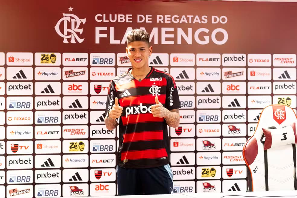 Carrascal admite estresse com a demora para acerto com o Flamengo
