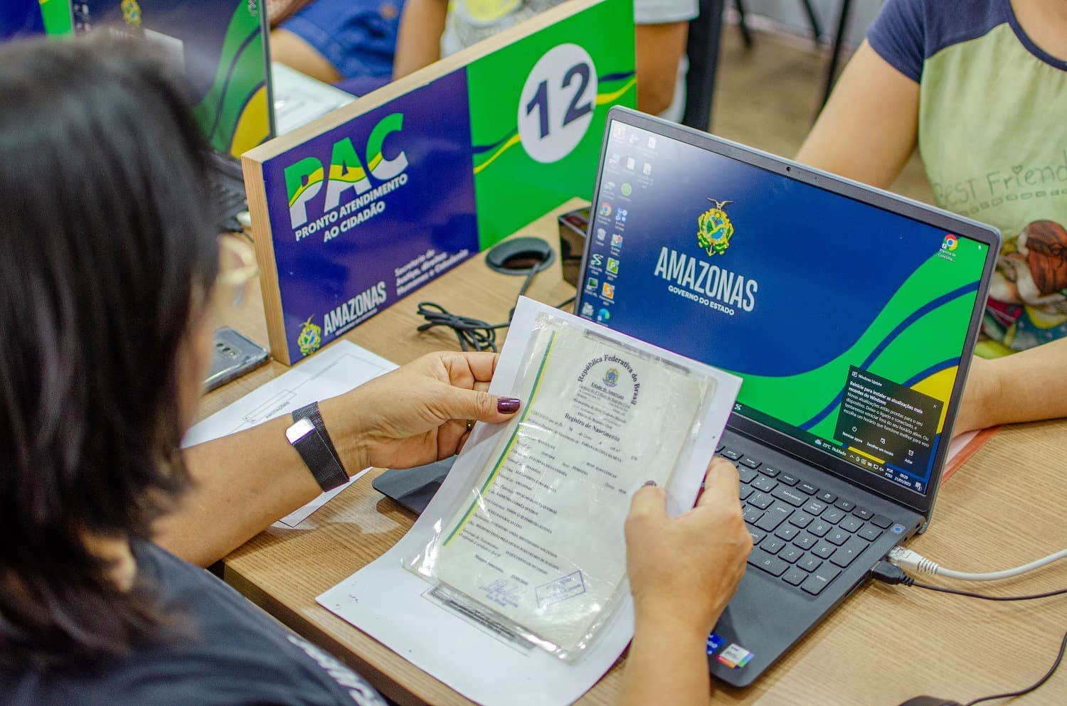 Governo do Amazonas realiza Mutirão da Cidadania com emissão da Carteira de Identidade Nacional