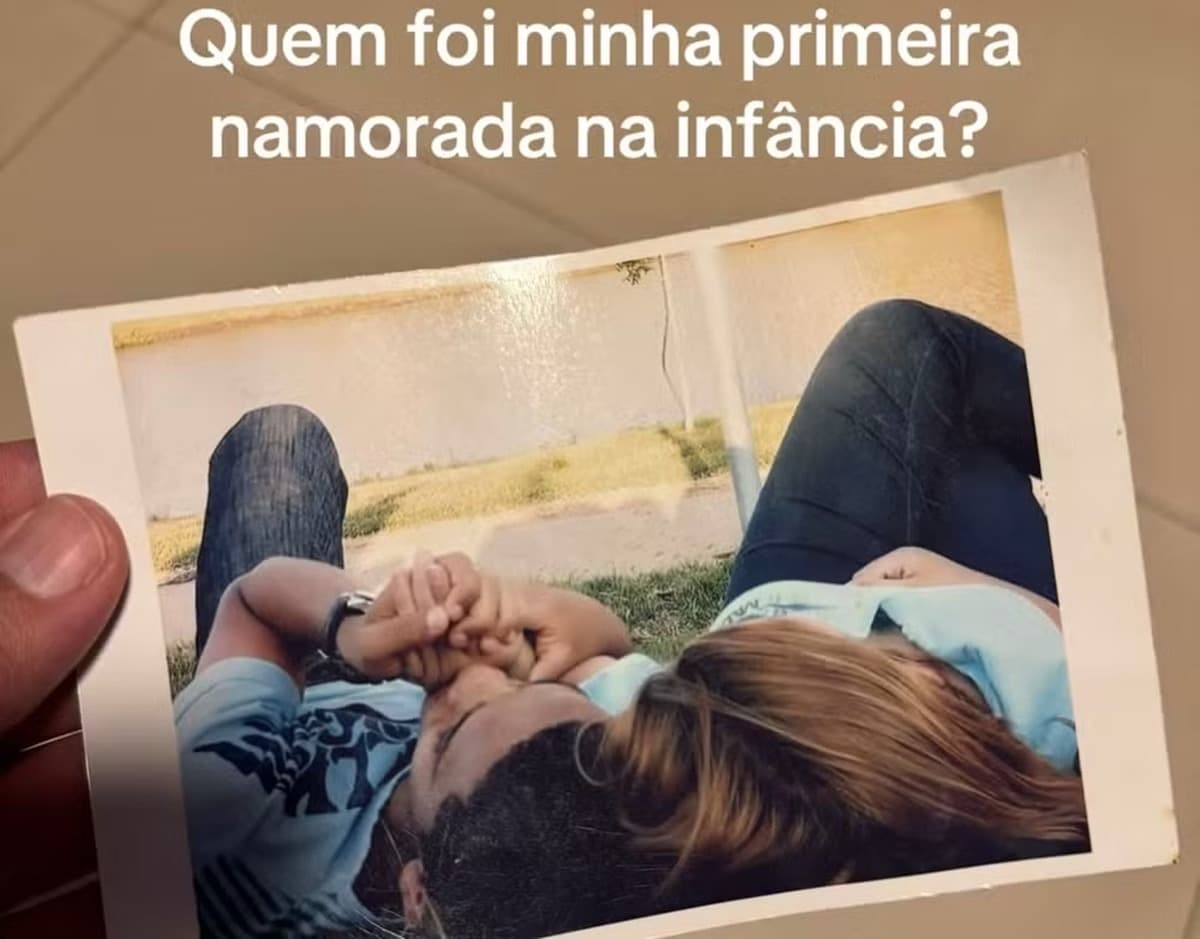 Homem mostra fotos de suposto namoro com Marília Mendonça na adolescência e viraliza na web