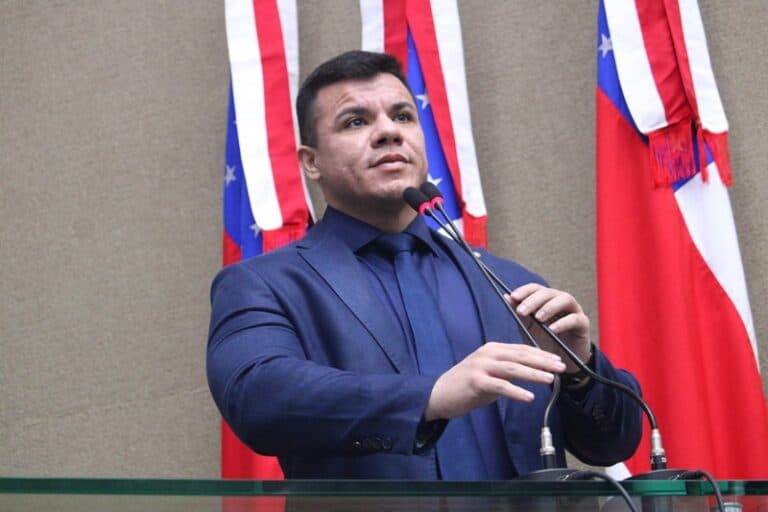 Entre faltas e o cotão no limite: o retrato do mandato de Wanderley Monteiro