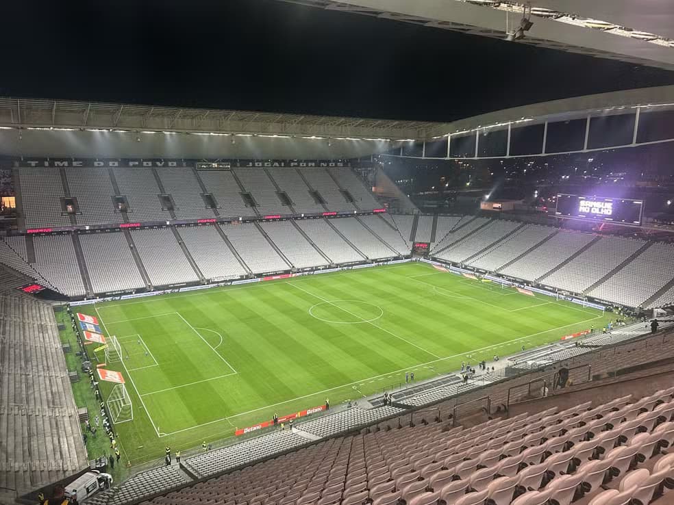 Corinthians procura a Caixa para negociar taxas de juros