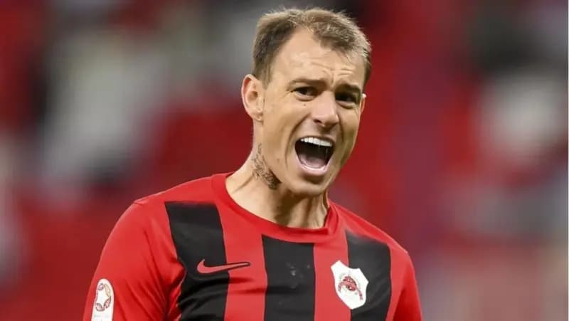 Grêmio finaliza tratativas para contratação de Róger Guedes