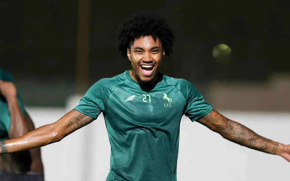 Vitinho realiza exames e está perto de ser jogador do Corinthians
