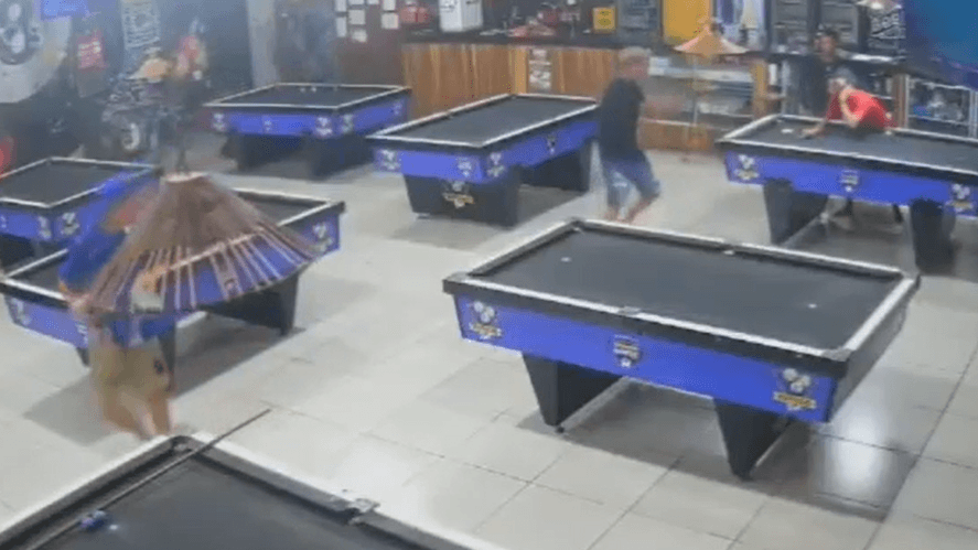 Jovem é morto a tiros em bar de Altamira; suspeito morre em confronto com a polícia