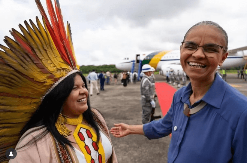 “Mais do que merecida”: Sonia Guajajara celebra reconhecimento da Forbes a Marina Silva