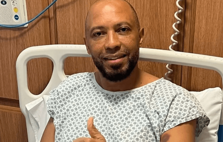 Cantor Salgadinho passa por cirurgia e tranquiliza fãs