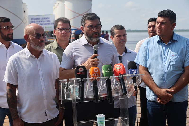 Wilson Lima vistoria envio de Estação de Tratamento de Água destinada a São Gabriel da Cachoeira