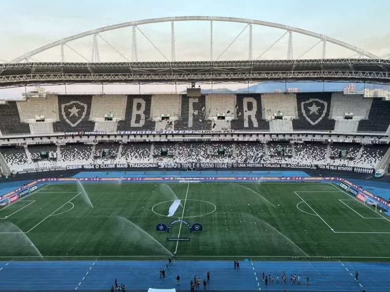 Prorrogação do contrato de Nilton Santos até 2051 foi cancelada