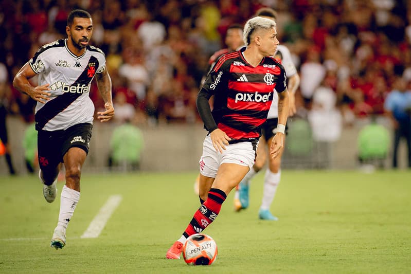 Flamengo x Vasco: Fernando Diniz tem desfalques para o clássico
