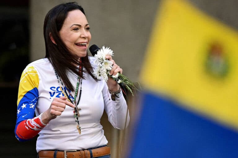 Vencedora do Nobel da Paz sugere que Lula deveria dizer a Maduro que é “hora de ir embora”